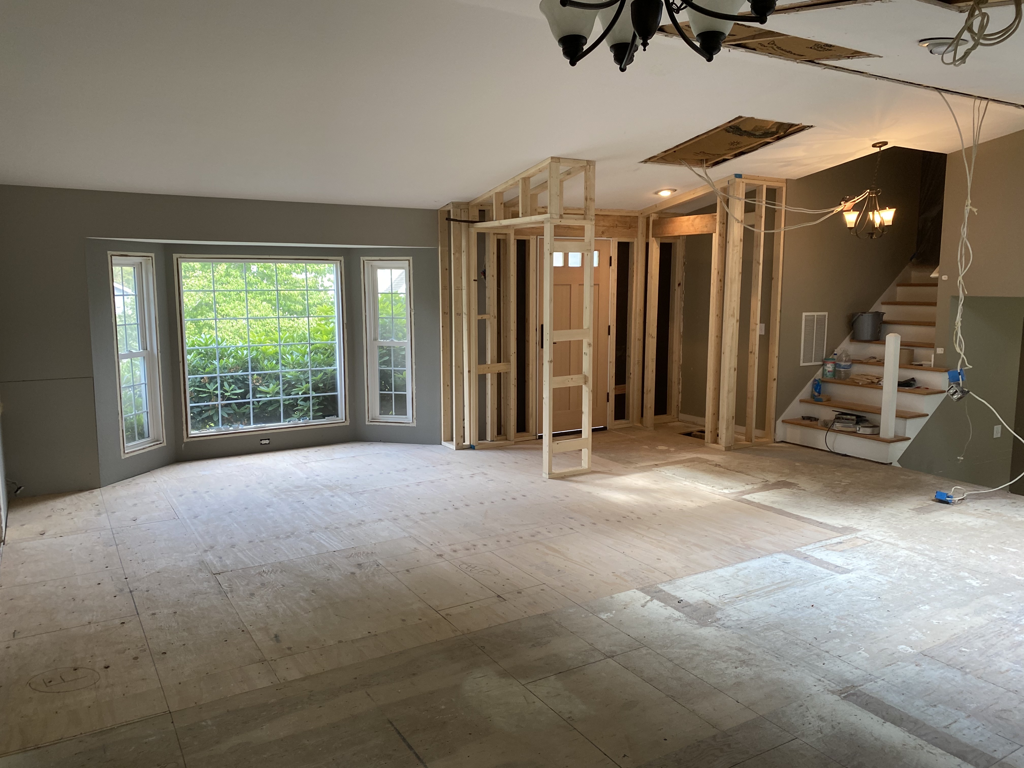 New closet and partition wall framing with bay window